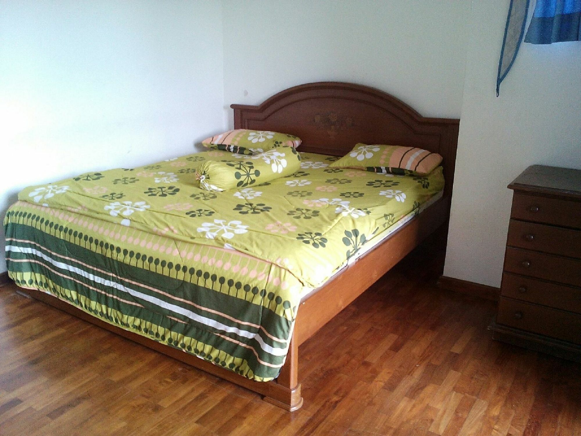 Villa Bukit Danau Чипанас Екстериор снимка