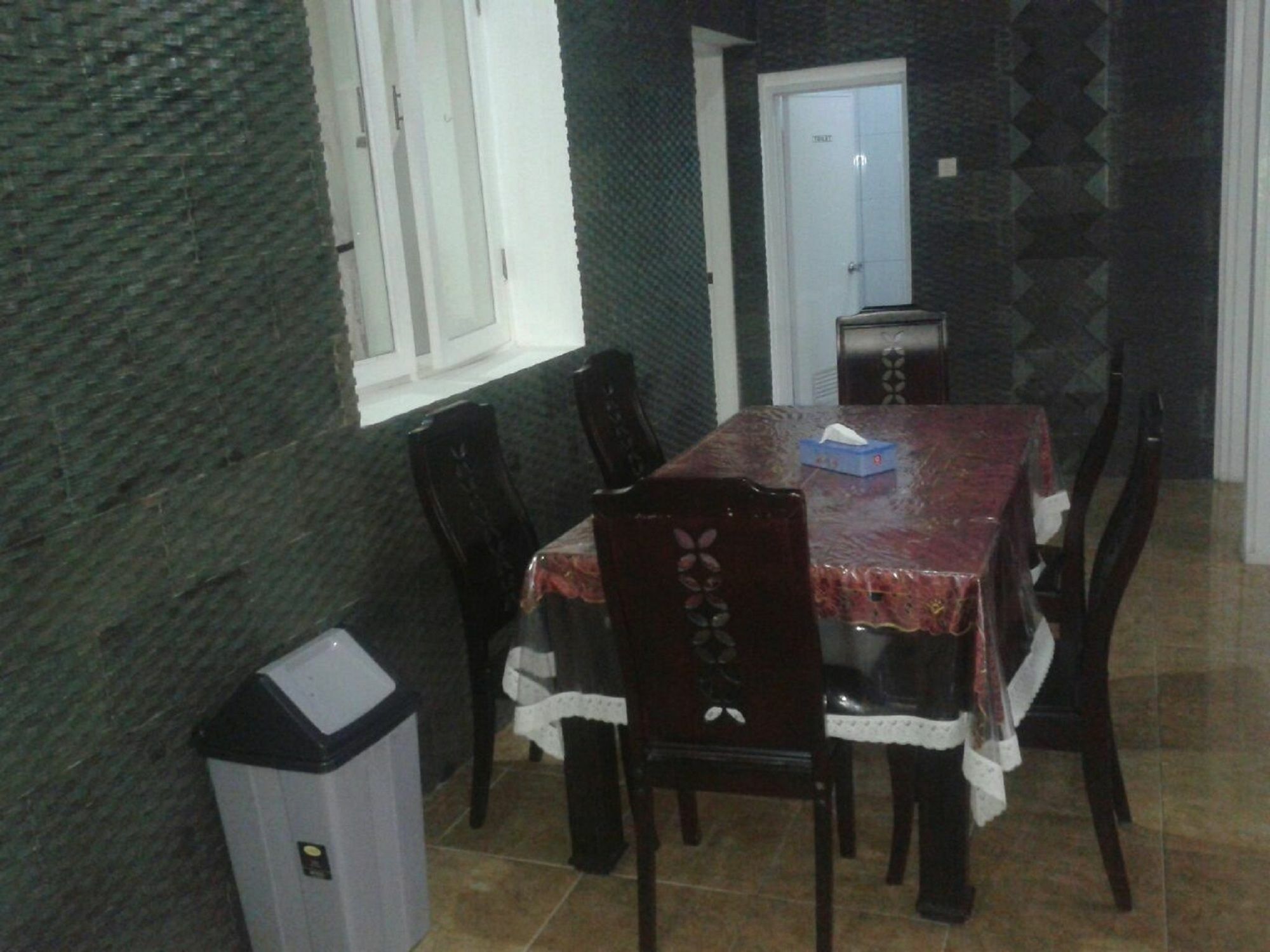Villa Bukit Danau Чипанас Екстериор снимка